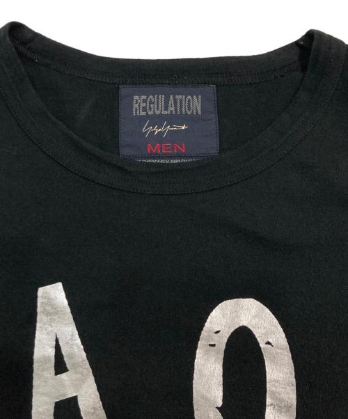 REGULATION Yohji Yamamoto（レギュレーションヨウジヤマモト）REGULATION Yohji Yamamoto (レギュレーションヨウジヤマモト) プリントTシャツ ブラック サイズ:1の古着・服飾アイテム