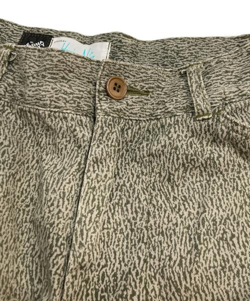 Hombre Nino（オンブレニーニョ）Hombre Nino (オンブレニーニョ) CORONA 2WAY STREAM PANTS コロナ2WAYストリームパンツ オリーブ サイズ:Lの古着・服飾アイテム