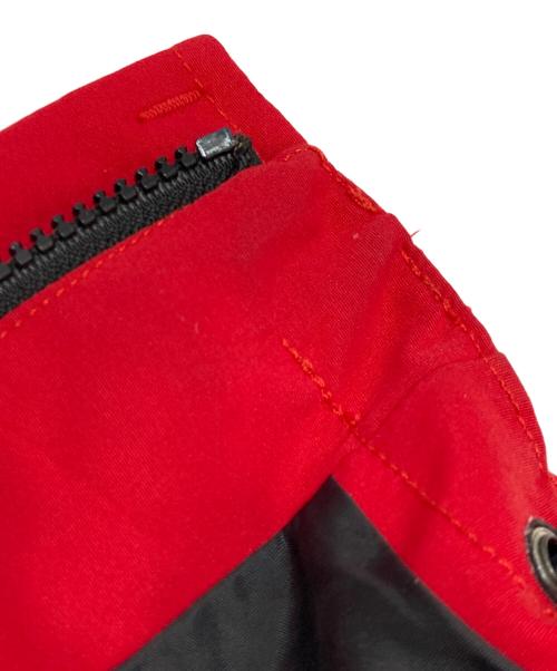 MOUNTAIN HARD WEAR（マウンテンハードウェア）MOUNTAIN HARD WEAR (マウンテンハードウェア) 00S マウンテンパーカー レッド×ブラック サイズ:Sの古着・服飾アイテム
