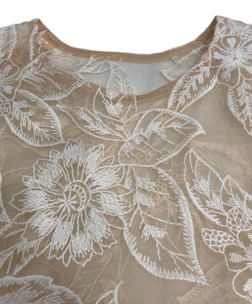 FUMIE=TANAKA（フミエタナカ）FUMIE=TANAKA (フミエタナカ) エンプロイダリーブラウス 7分袖ブラウス ベージュ サイズ:2の古着・服飾アイテム