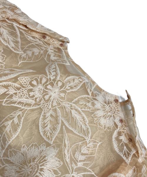 FUMIE=TANAKA（フミエタナカ）FUMIE=TANAKA (フミエタナカ) エンプロイダリーブラウス 7分袖ブラウス ベージュ サイズ:2の古着・服飾アイテム