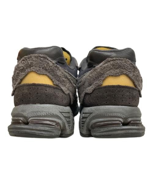 NEW BALANCE（ニューバランス）NEW BALANCE (ニューバランス) M2002RDB ローカットスニーカー グレー サイズ:26.5の古着・服飾アイテム