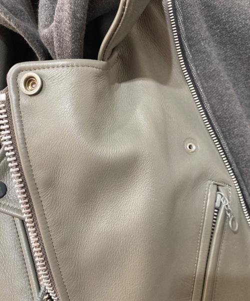 UNDERCOVERISM（アンダーカバーイズム）UNDERCOVERISM (アンダーカバーイズム) ドッキングレザーベスト グレー サイズ:4の古着・服飾アイテム