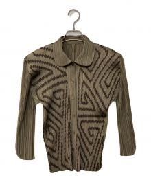 PLEATS PLEASE（プリーツプリーズ）の古着「丸襟幾何学プリーツシャツ」｜グリーン