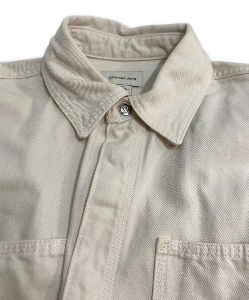 Calvin Klein Jeans（カルバンクラインジーンズ）Calvin Klein Jeans (カルバンクラインジーンズ) スナップボタンデニムシャツ　SNAP BUTTON DENIM SHIRT ホワイト サイズ:2XSの古着・服飾アイテム