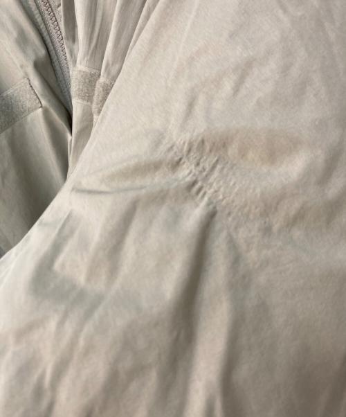 USED（ユーズド）USED (ユーズド) ECWCS GEN III LEVEL 7 グレー サイズ:Small Regularの古着・服飾アイテム