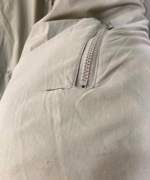 USED（ユーズド）USED (ユーズド) ECWCS GEN III LEVEL 7 グレー サイズ:Small Regularの古着・服飾アイテム