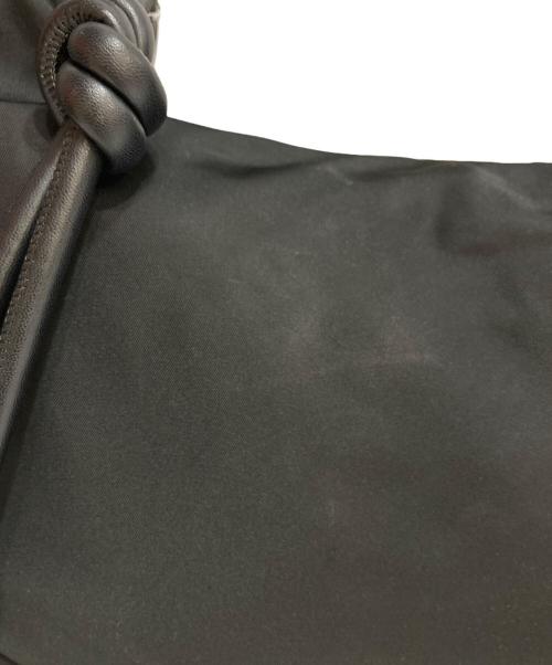 GANNI（ガニー）GANNI (ガニー) KNOT BAGUETTE  ハンドバッグ ブラックの古着・服飾アイテム