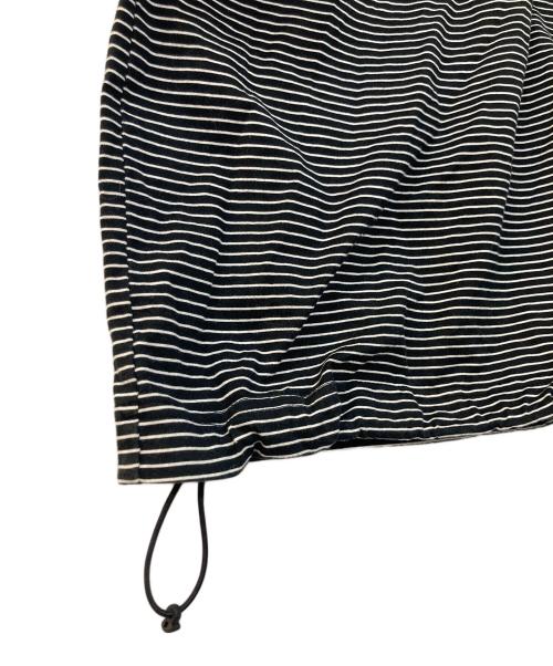 is-ness（イズネス）is-ness (イズネス) BALLOON SHORT SLEEVE ボーダーTシャツ ブラック×ホワイト サイズ:Lの古着・服飾アイテム