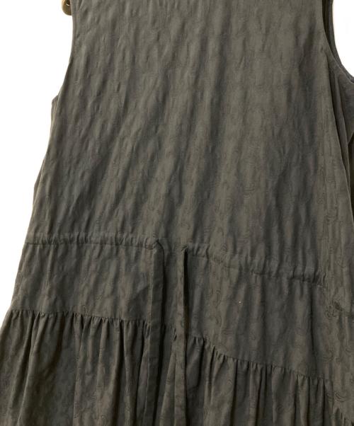 DRAWER（ドゥロワー）Drawer (ドゥロワー) ペイズリージャガードノースリーブワンピース ネイビー サイズ:FREEの古着・服飾アイテム
