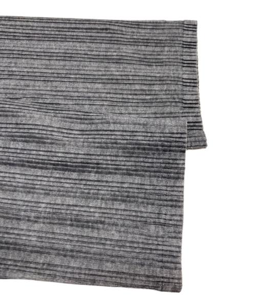 PLEATS PLEASE（プリーツプリーズ）PLEATS PLEASE (プリーツプリーズ) RIB PLEATS BASICS グレー サイズ:記載なしの古着・服飾アイテム