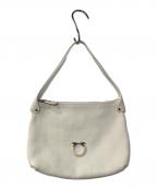 Salvatore Ferragamoサルヴァトーレ フェラガモ）の古着「ガンチーニワンショルダーバッグ」｜ホワイト