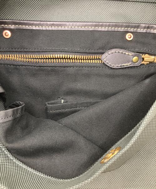 TAYUTAU（タユタウ）TAYUTAU (タユタウ) レザーストラップバッグ オリーブ サイズ:-の古着・服飾アイテム