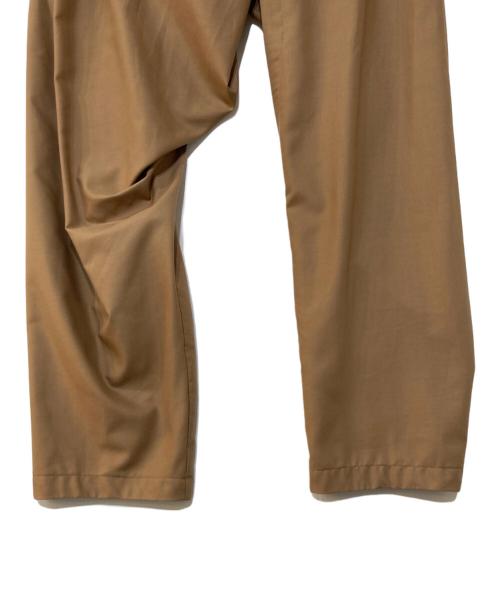 ISSEY MIYAKE MEN（イッセイミヤケメン）ISSEY MIYAKE MEN (イッセイミヤケメン) SWINGイージーパンツ キャラメル サイズ:2の古着・服飾アイテム