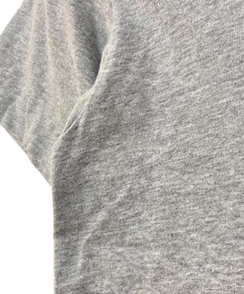 PLAY COMME des GARCONS（プレイコムデギャルソン）PLAY COMME des GARCONS (プレイコムデギャルソン) ハートロゴTee グレー サイズ:Sの古着・服飾アイテム