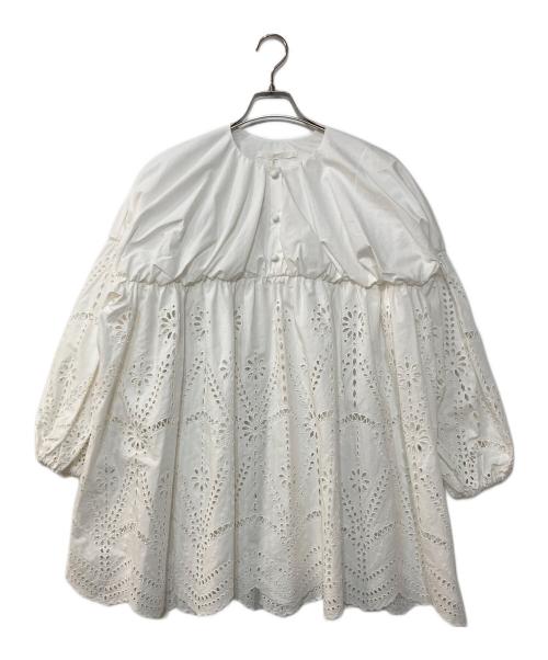 AUGUST（オーガスト）AUGUST (オーガスト) original cutwork lace blouse Bouquet オリジナルカットワークレースブラウス ブーケ ホワイト サイズ:Fの古着・服飾アイテム