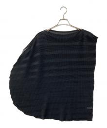 ISSEY MIYAKE me（イッセイ ミヤケ ミー）の古着「アシンメトリープリーツトップス」｜ブラック