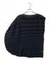 ISSEY MIYAKE me（イッセイ ミヤケ ミー）の古着「アシンメトリープリーツトップス」｜ブラック