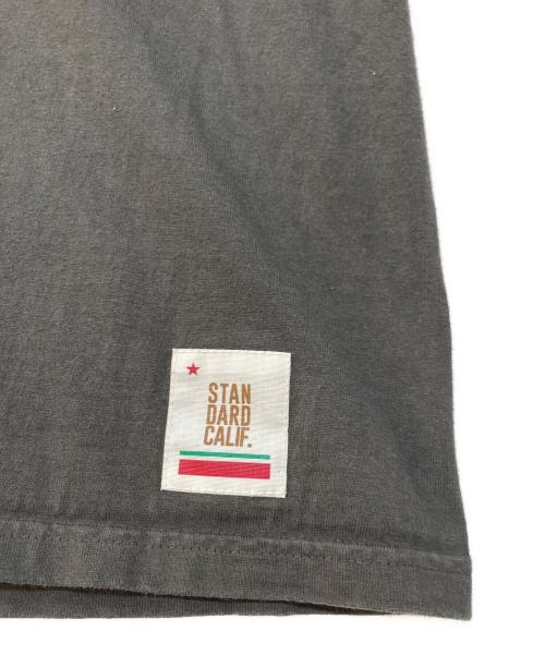 STANDARD CALIFORNIA（スタンダードカリフォルニア）STANDARD CALIFORNIA (スタンダードカリフォルニア) ロゴプリントTee ブラック サイズ:Lの古着・服飾アイテム