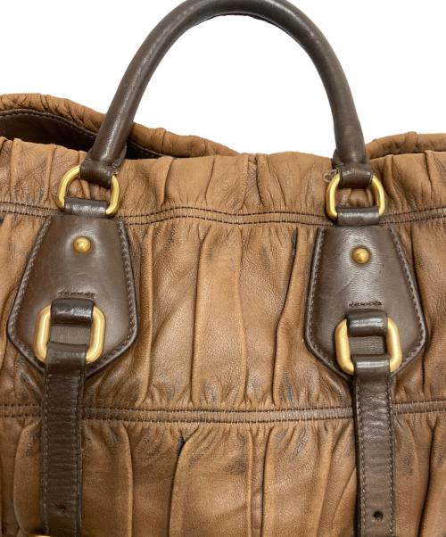 PRADA（プラダ）PRADA (プラダ) NAPPA GAUFRE`AN ナッパ ゴーフル ブラウンの古着・服飾アイテム
