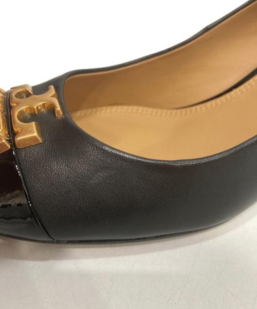 TORY BURCH（トリーバーチ）TORY BURCH (トリーバーチ) ロゴヒールパンプス ブラック サイズ:8の古着・服飾アイテム