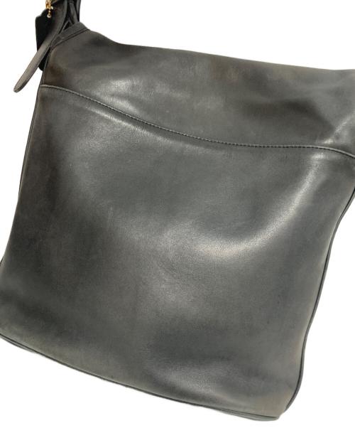 COACH（コーチ）COACH (コーチ) フラップレザーショルダーバッグ ネイビーの古着・服飾アイテム