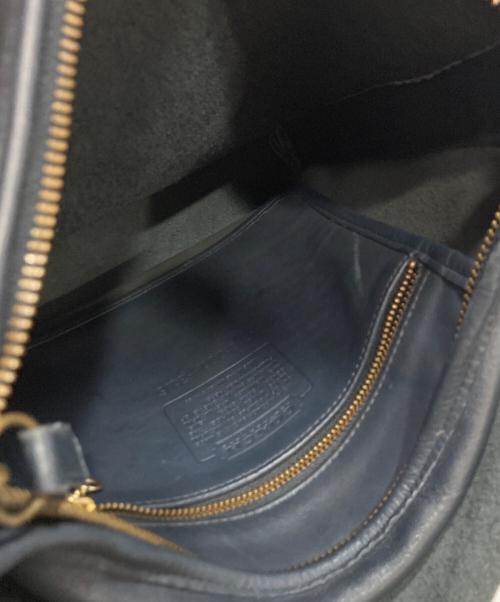 COACH（コーチ）COACH (コーチ) フラップレザーショルダーバッグ ネイビーの古着・服飾アイテム