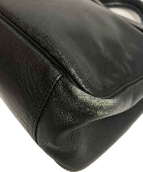 IM ISSEY MIYAKE（アイエムイッセイミヤケ）IM ISSEY MIYAKE (アイエムイッセイミヤケ) レザーハンドバッグ ブラックの古着・服飾アイテム
