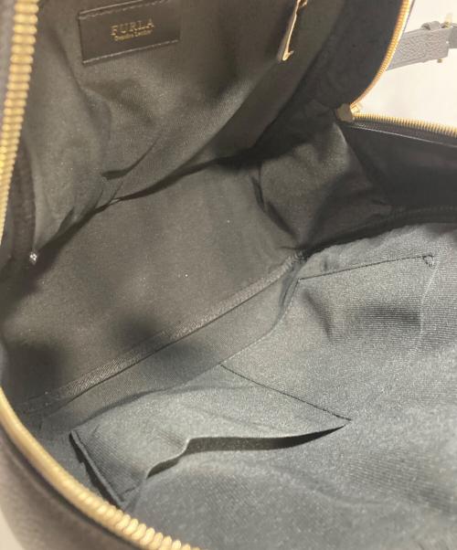 FURLA（フルラ）FURLA (フルラ) Robin Medium Leather Backpack ブラックの古着・服飾アイテム