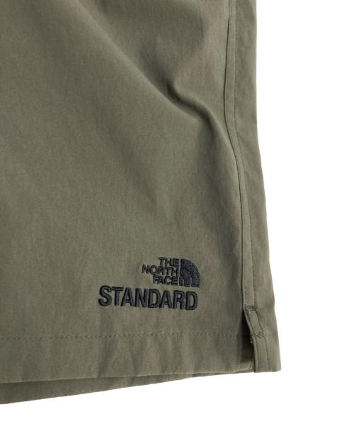 THE NORTH FACE STANDARD（ノースフェイス スタンダード）THE NORTH FACE STANDARD (ノースフェイス スタンダード) STANDARD TECH SHORT ハーフパンツ オリーブ サイズ:Sの古着・服飾アイテム