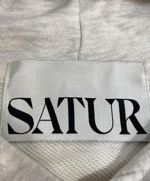 SATURDAY（サタデー）SATURDAY (サタデー) ロゴフーディ ベージュ サイズ:表記なしの古着・服飾アイテム