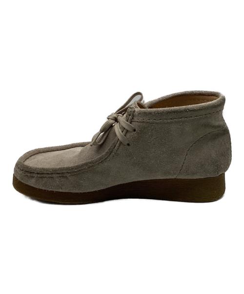 CLARKS（クラークス）CLARKS (クラークス) ワラビーブーツ　Wallabee Boot ベージュ サイズ:23.5の古着・服飾アイテム