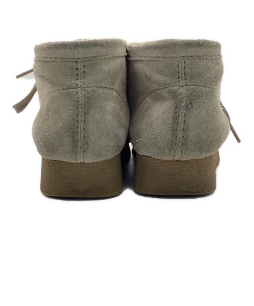 CLARKS（クラークス）CLARKS (クラークス) ワラビーブーツ　Wallabee Boot ベージュ サイズ:23.5の古着・服飾アイテム