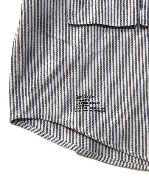 FreshService（フレッシュサービス）FreshService (フレッシュサービス) DRY OXFORD FLAP POCKET S/S SHIRT　ドライオックスフォードフラップポケットＳ/Ｓシャツ　FSC261-50107B ブルー サイズ:Mの古着・服飾アイテム