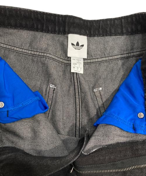 adidas（アディダス）adidas (アディダス) ファイヤーバード アディカラー デニム パンツ ブラック サイズ:34の古着・服飾アイテム