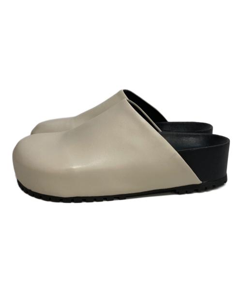 RIM.ARK（リムアーク）RIM.ARK (リムアーク) Relaxy leather sandal リラックシーレザーサンダル ホワイト サイズ:38の古着・服飾アイテム
