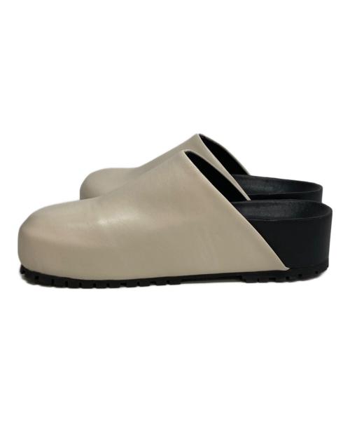 RIM.ARK（リムアーク）RIM.ARK (リムアーク) Relaxy leather sandal リラックシーレザーサンダル ホワイト サイズ:38の古着・服飾アイテム