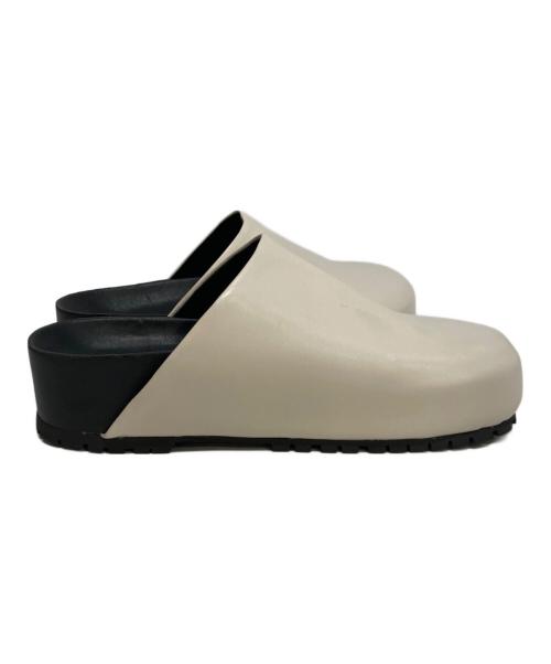 RIM.ARK（リムアーク）RIM.ARK (リムアーク) Relaxy leather sandal リラックシーレザーサンダル ホワイト サイズ:38の古着・服飾アイテム