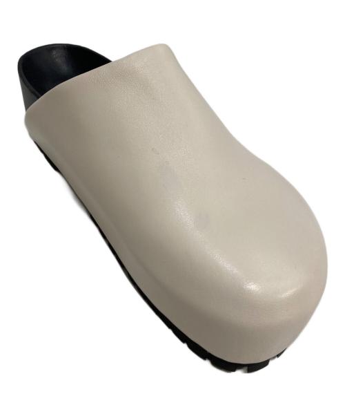 RIM.ARK（リムアーク）RIM.ARK (リムアーク) Relaxy leather sandal リラックシーレザーサンダル ホワイト サイズ:38の古着・服飾アイテム