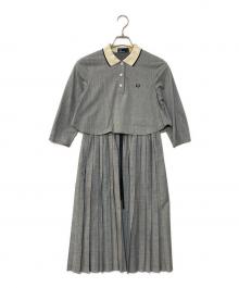 FRED PERRY×CAROLINA GLASER（フレッドペリー×カロリナ グレイサー）の古着「別注 襟付き プリーツワンピース」｜グレー