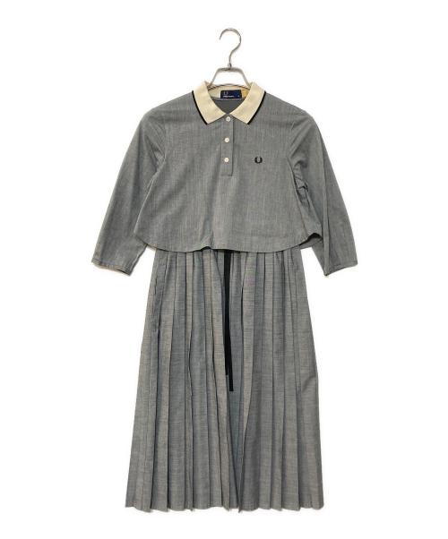 FRED PERRY（フレッドペリー）FRED PERRY (フレッドペリー) CAROLINA GLASER (カロリナ グレイサー) 別注 襟付き プリーツワンピース グレー サイズ:10 160~166の古着・服飾アイテム