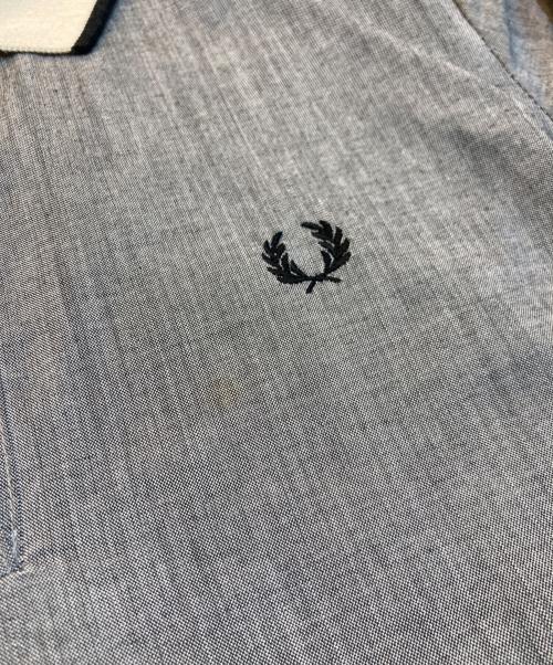 FRED PERRY（フレッドペリー）FRED PERRY (フレッドペリー) CAROLINA GLASER (カロリナ グレイサー) 別注 襟付き プリーツワンピース グレー サイズ:10 160~166の古着・服飾アイテム