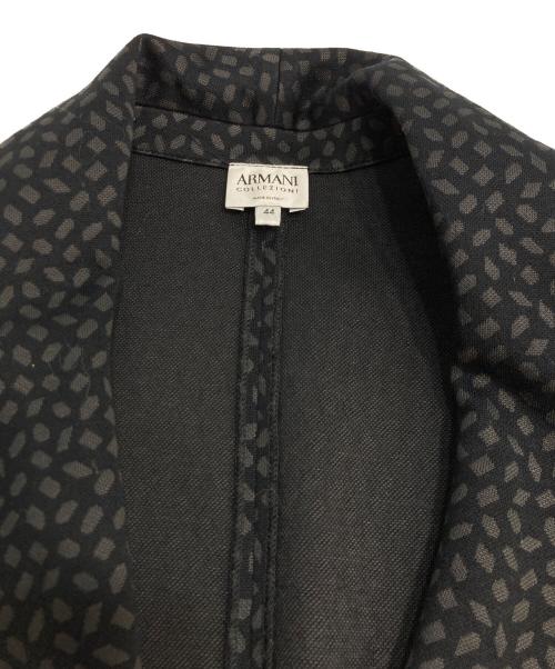 ARMANI COLLEZIONI（アルマーニ コレツィオーニ）ARMANI COLLEZIONI (アルマーニ コレツィオーニ) 総柄ジャケット ブラック サイズ:44の古着・服飾アイテム