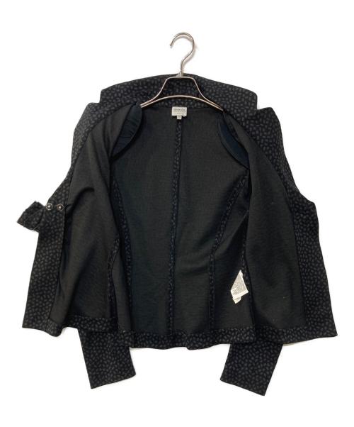 ARMANI COLLEZIONI（アルマーニ コレツィオーニ）ARMANI COLLEZIONI (アルマーニ コレツィオーニ) 総柄ジャケット ブラック サイズ:44の古着・服飾アイテム