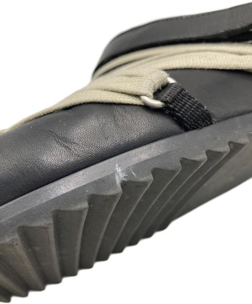 RICK OWENS（リックオウエンス）RICK OWENS (リックオウエンス) MEGALACE MULE GRANOLA　メガレースミュール　サンダル　01E5813 ブラック サイズ:41の古着・服飾アイテム