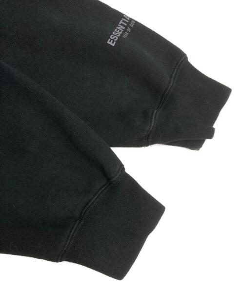 FOG ESSENTIALS（フィアオブゴッド エッセンシャル）FOG ESSENTIALS (フィアオブゴッド エッセンシャル) ロゴプリントスウェット LOGO PRINT SWEAT ブラック サイズ:Mの古着・服飾アイテム