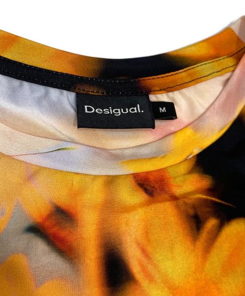 Desigual（デシグアル）Desigual (デシグアル) 花柄アーティTシャツ マルチカラー サイズ:Mの古着・服飾アイテム