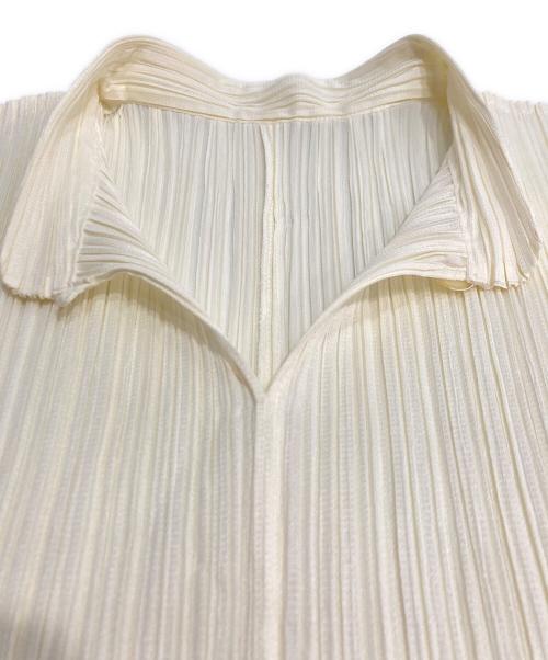 PLEATS PLEASE（プリーツプリーズ）PLEATS PLEASE (プリーツプリーズ) スキッパープリーツブラウス アイボリー サイズ:3の古着・服飾アイテム