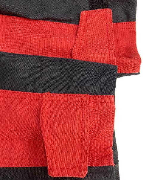 BALENCIAGA（バレンシアガ）BALENCIAGA (バレンシアガ) Cシェイプ マウンテンパーカー ブラック×レッド サイズ:46の古着・服飾アイテム