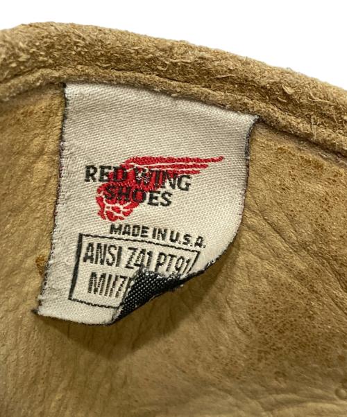 RED WING（レッドウィング）RED WING (レッドウィング) スウェード エンジニアブーツ ベージュ サイズ:8Dの古着・服飾アイテム